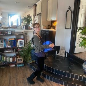 Meet your Posher, Posh